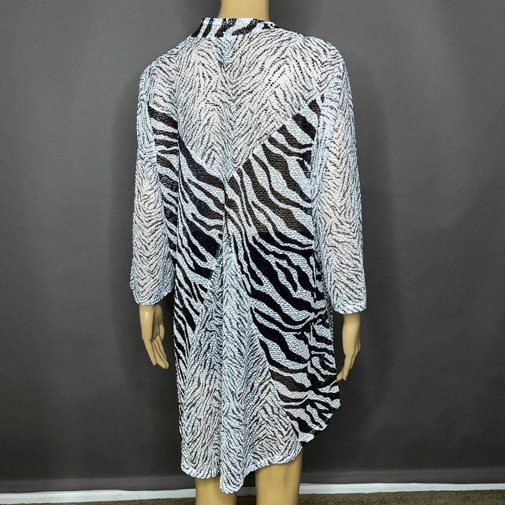 Travelers by Chico's B/W Zebra Print Jacket Sheer Open‎ Front Size 3 or US 16 - Picture 4 of 16